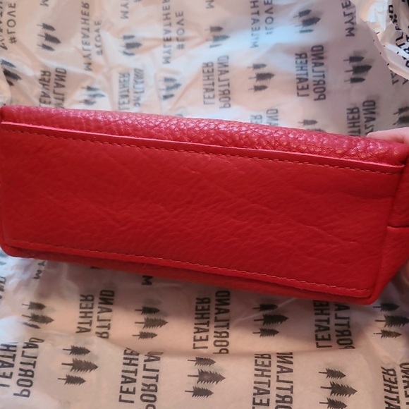 Portland Leather Goods makeup bag in Sugar - Picture 3 of 4